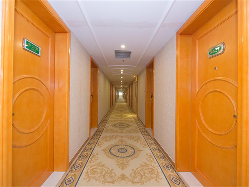 Vienna Hotel Guangzhou Nanpu Station Экстерьер фото