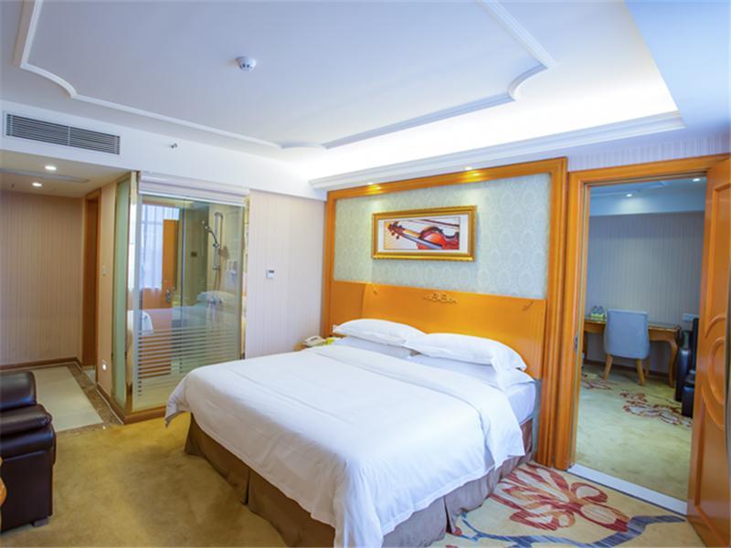 Vienna Hotel Guangzhou Nanpu Station Экстерьер фото