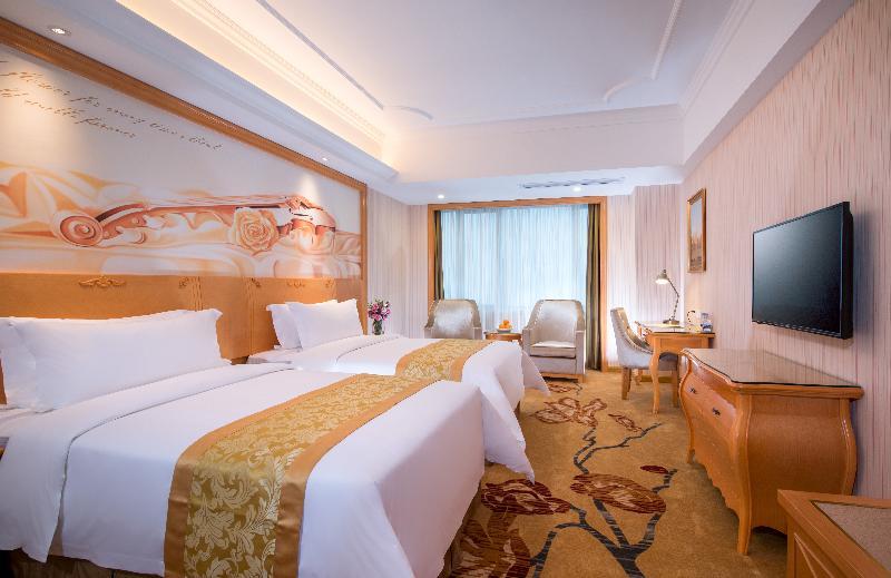 Vienna Hotel Guangzhou Nanpu Station Экстерьер фото