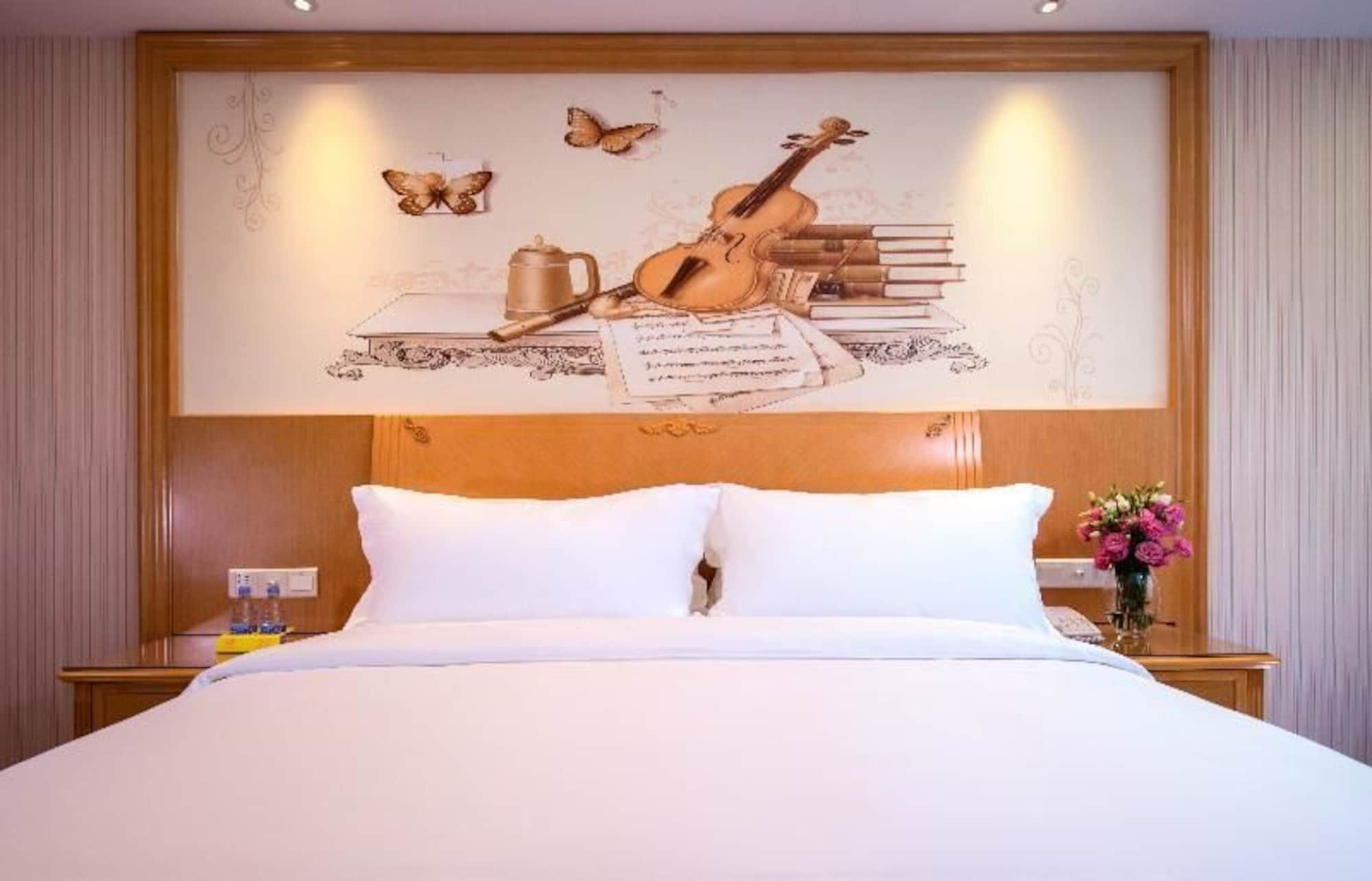 Vienna Hotel Guangzhou Nanpu Station Экстерьер фото